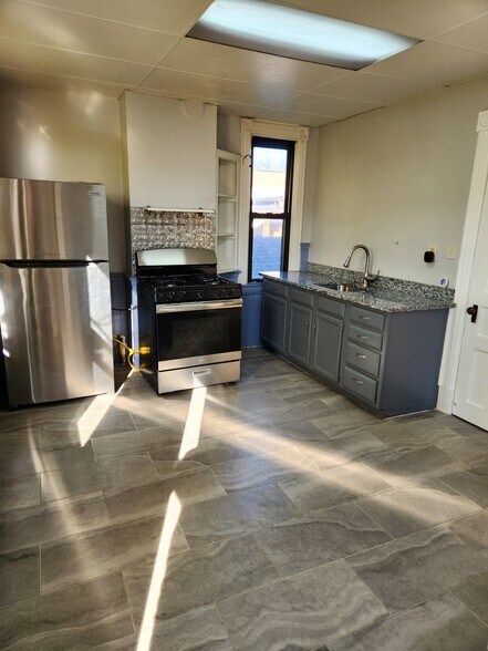 Kitchen - 2201 15th St