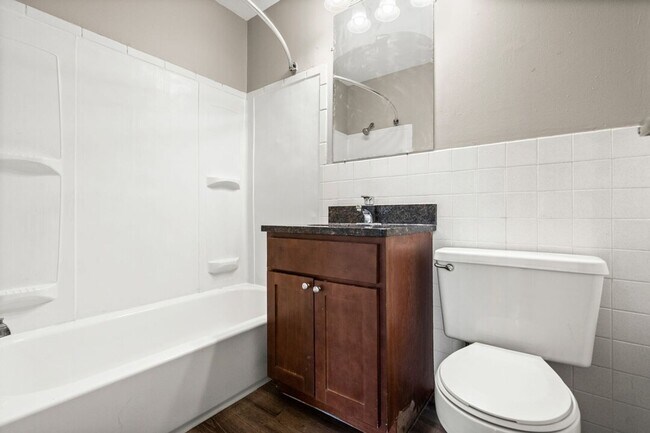 Building Photo - Granite City Apartments 2 Bedroom Apartment Home