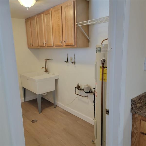 Building Photo - 890 Monaca Rd