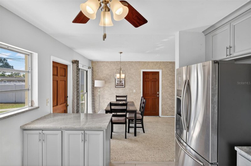 Building Photo - 5614 36th Ave N