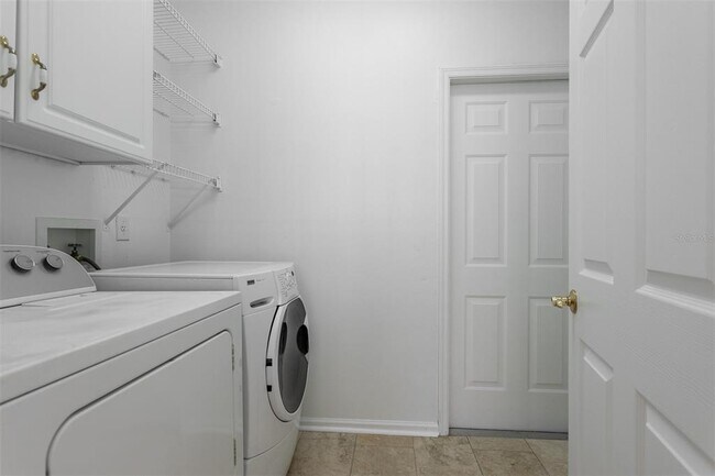 Building Photo - 18120 Palm Breeze Dr