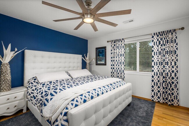 Building Photo - 3995 SW Lafollett Rd