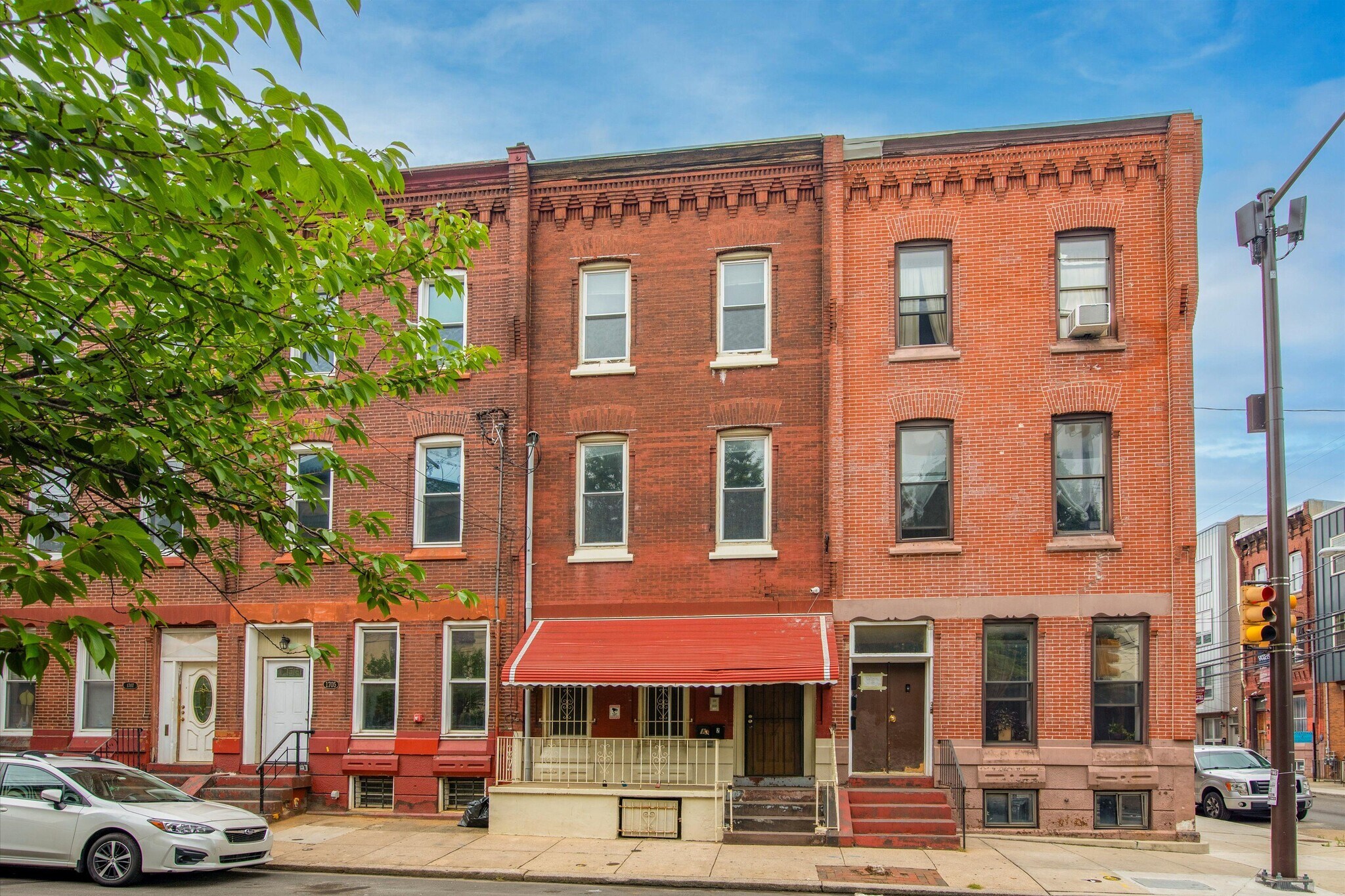 Building Photo - 1703 W Montgomery Ave