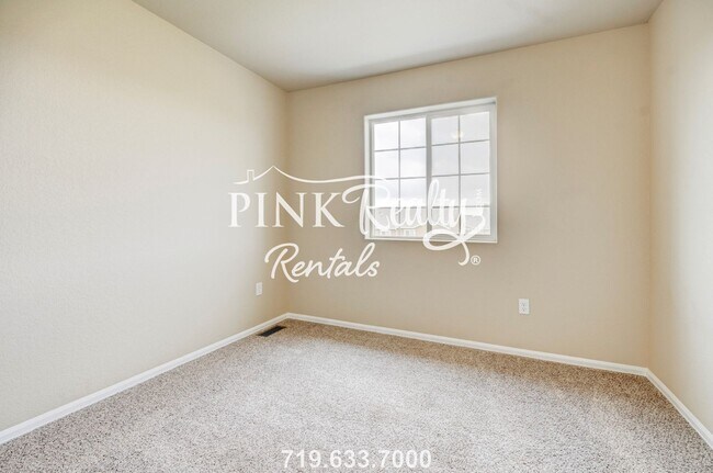 Building Photo - 7577 Black Spruce Heights