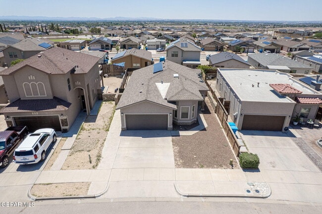Building Photo - 11140 Catherine Slutter Ln
