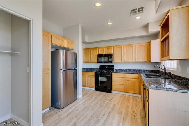 Building Photo - 8607 Rowland Bluff Ave