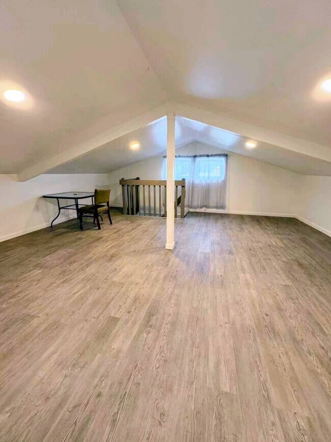 Building Photo - 3607 Ranch Rd
