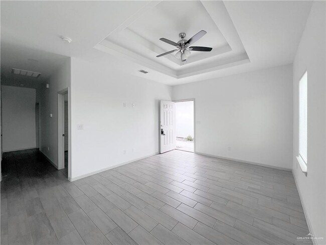 Building Photo - 19 Shavano Dr