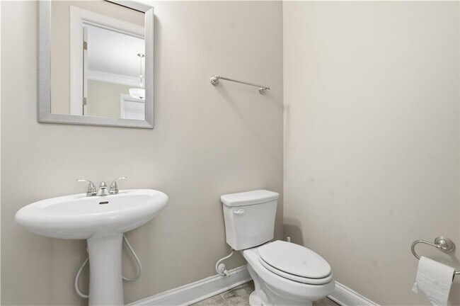 Building Photo - 2270 Tenor Ln