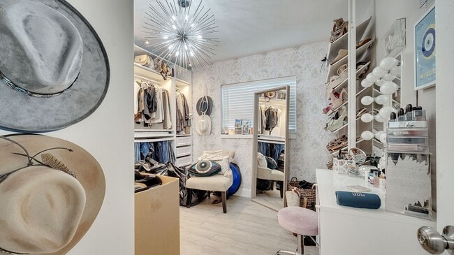 Building Photo - Cozy Remodeled 3/2 in North Orlando! Available February 2026!