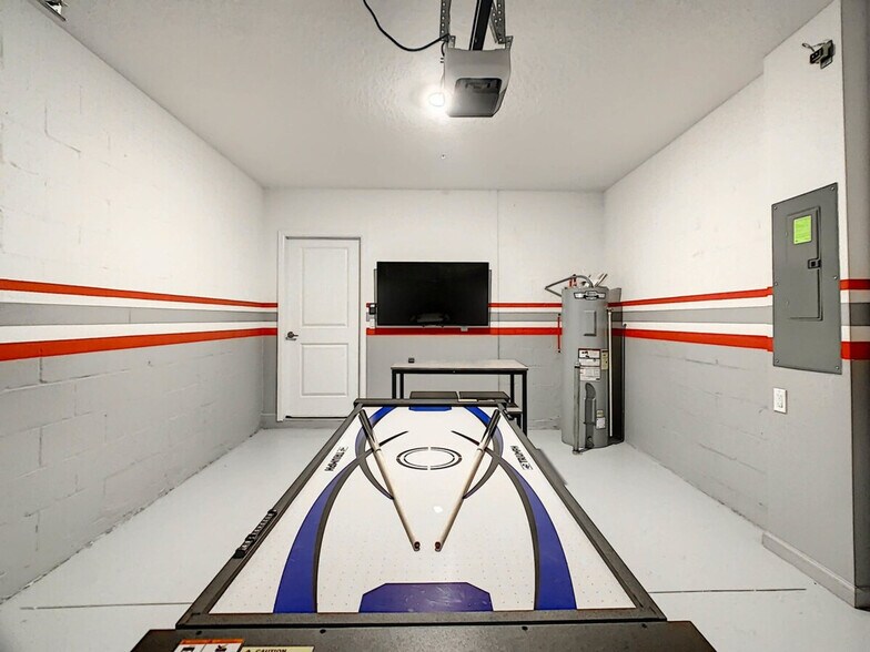 Building Photo - 1199 Drop Ln