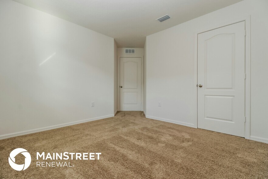 Building Photo - 8263 Silverbell Loop