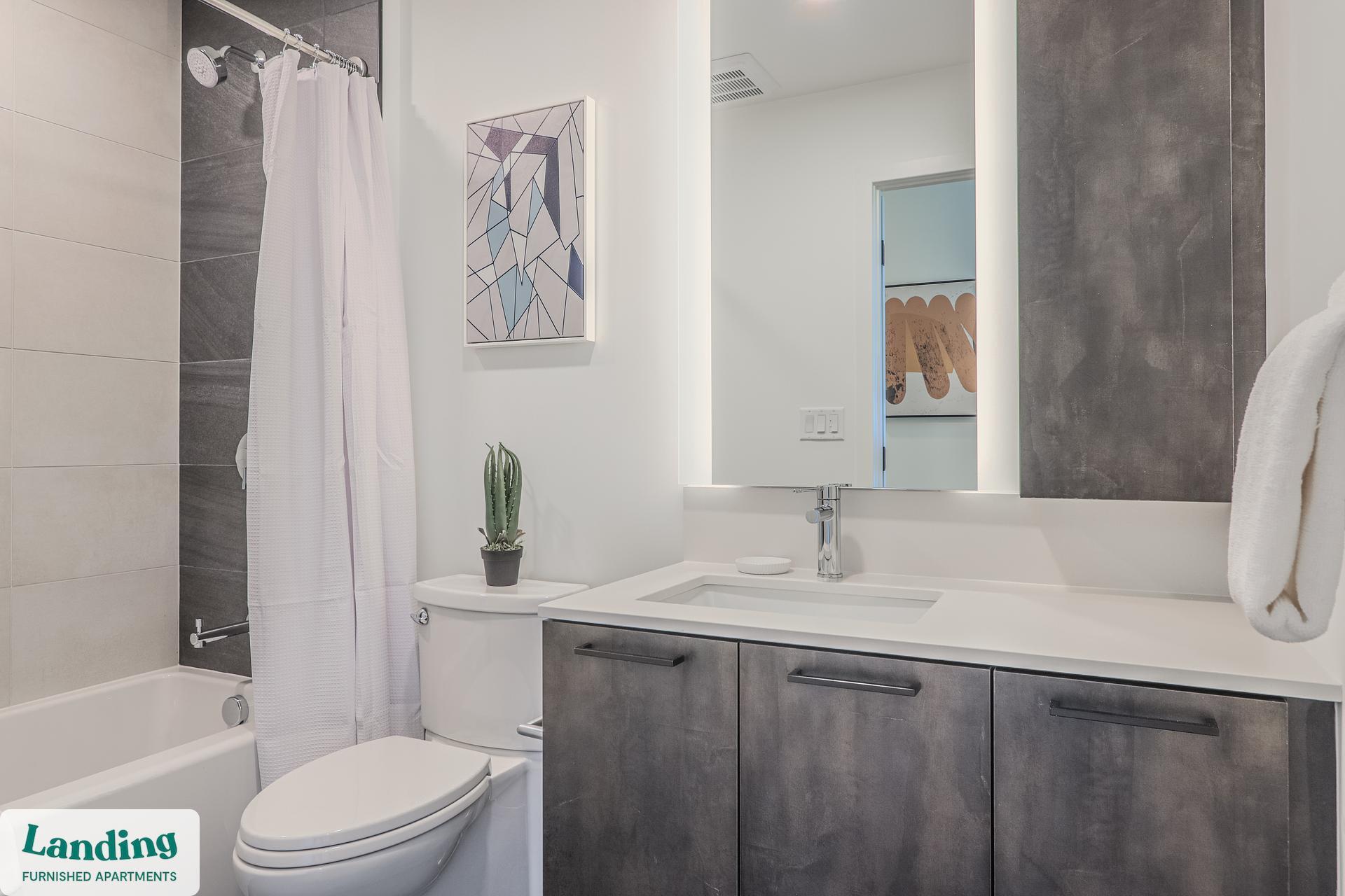 Building Photo - 632 Howard Rd SE