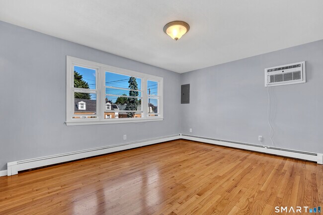 Building Photo - 509 Westfield Ave
