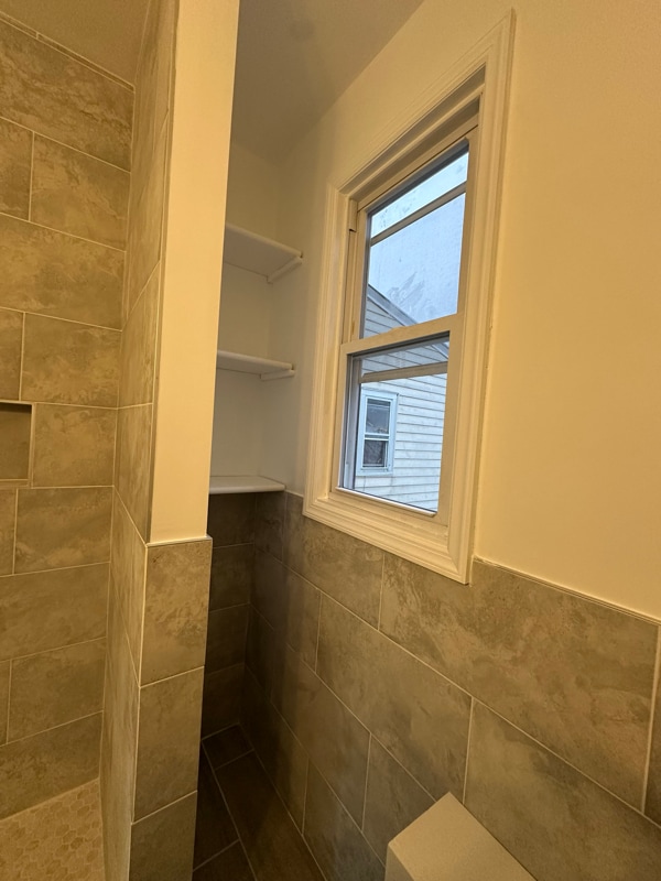 Building Photo - 793 E 19th St