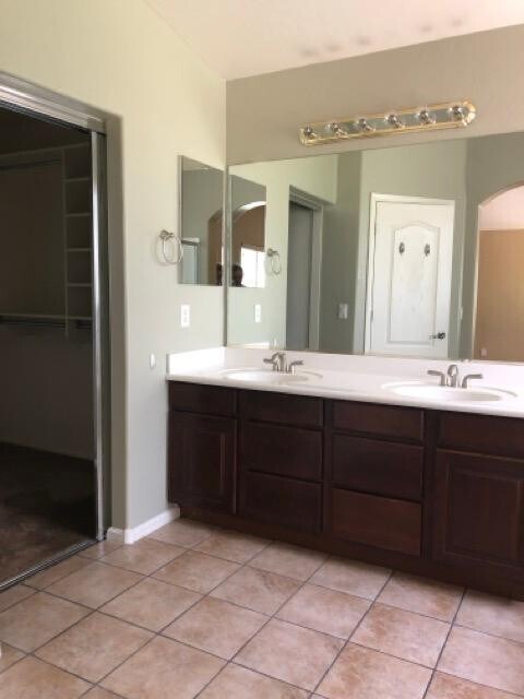 Building Photo - 2352 S 162nd Ln