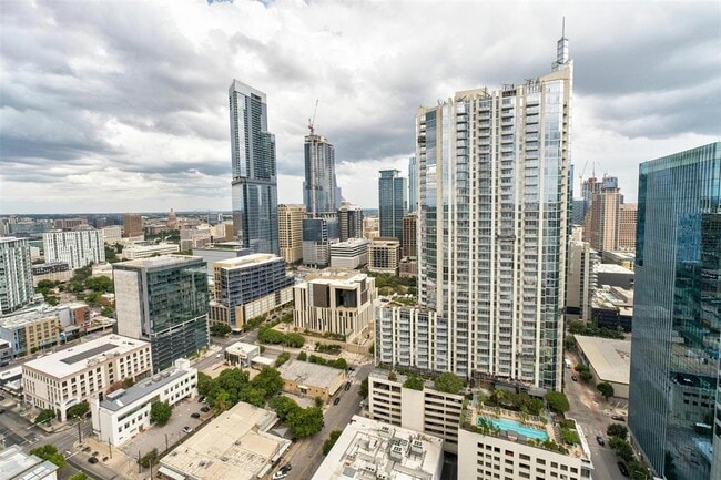 Building Photo - 301 West Ave