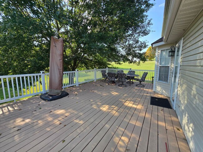 Building Photo - 3 Bedrooms 2.5 Bath Country Home