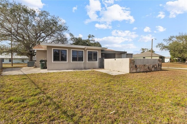 Building Photo - 4268 Grobe St