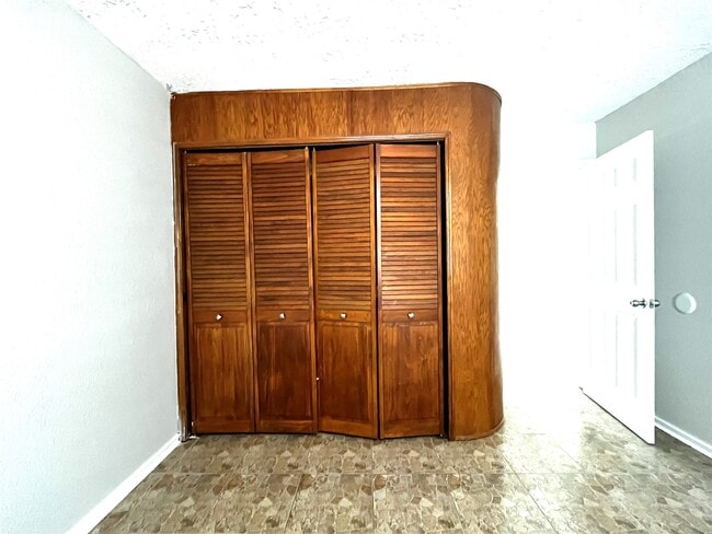 Building Photo - 339 El Toro Ln