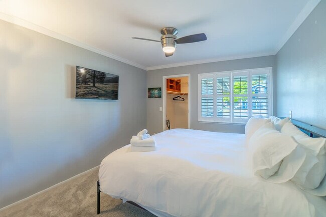 Building Photo - 14350 Ghost Rider Dr