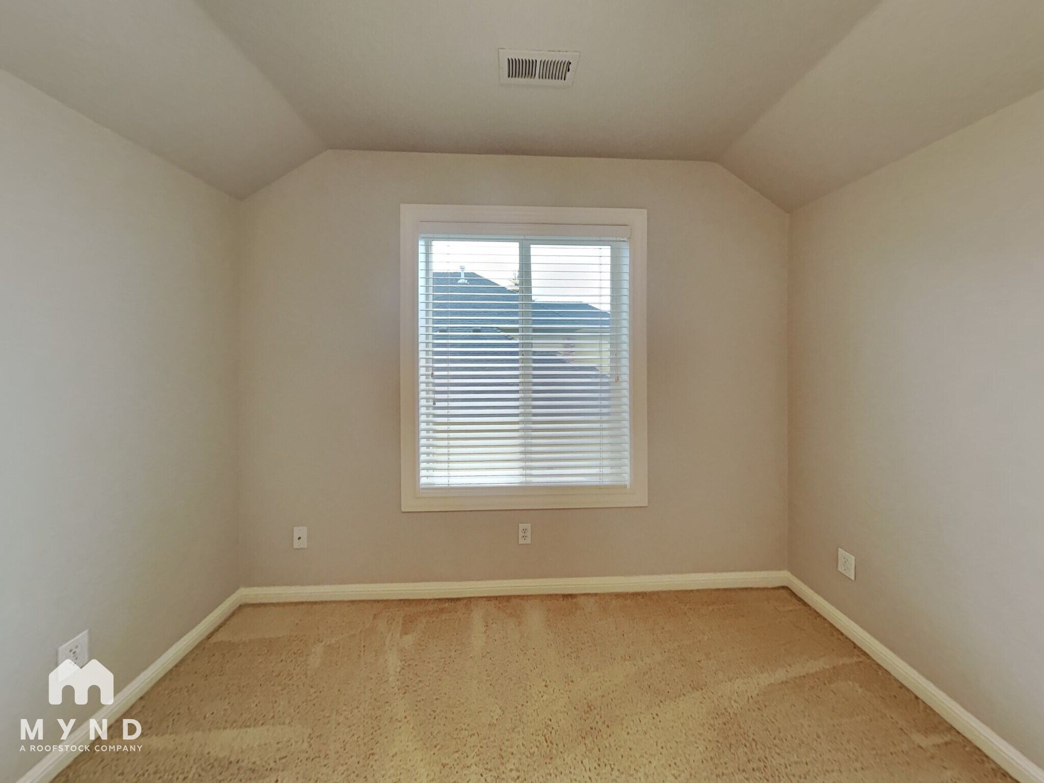 Building Photo - 501 NW 150th Cir