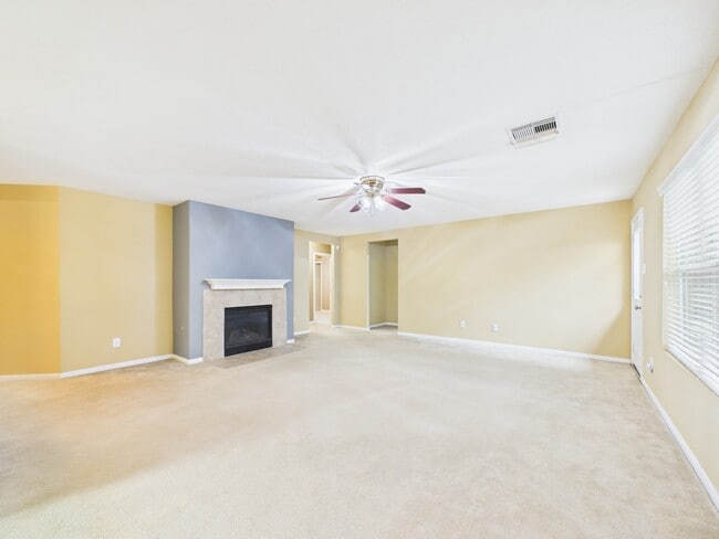 Building Photo - 5039 Ivy Fair Way