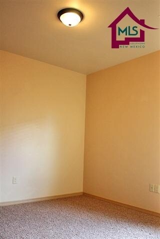 Building Photo - Beautiful Home in Gated community with pool, club house and limited work out facility.