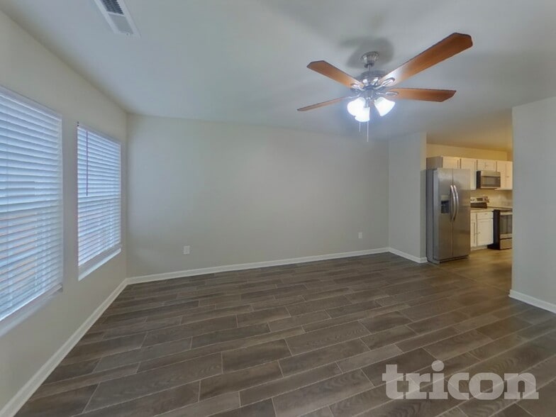 Building Photo - 437 Brookfield Dr