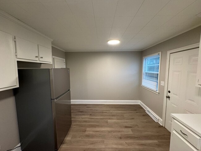 Building Photo - 113 Garrison Dr