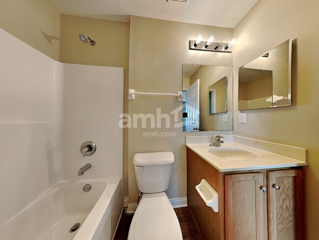 Building Photo - 7852 Highbrook Dr