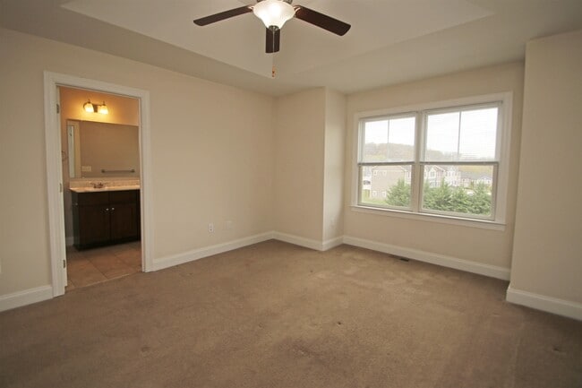 Building Photo - 2213 Lapis Ln