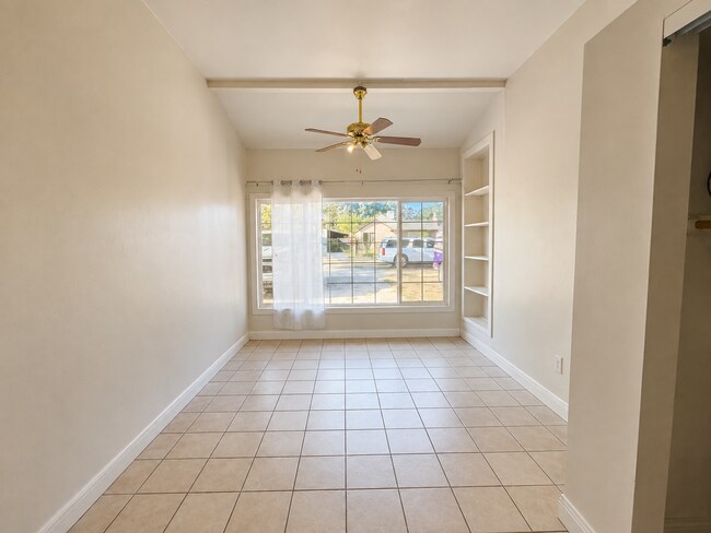 Building Photo - 546 El Camino Ave