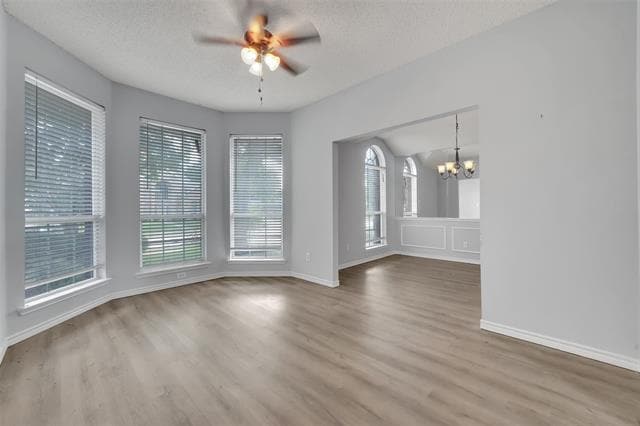 Building Photo - 421 Parkshire Dr