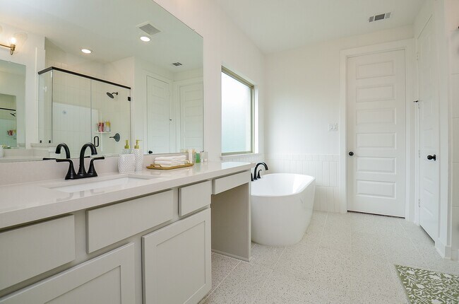Building Photo - 10574 Cecilia Star Ln