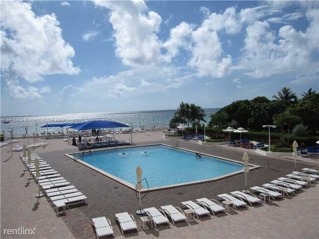 Building Photo - 2 br, 2 bath Condo - 3180 S Ocean Dr Apt 519