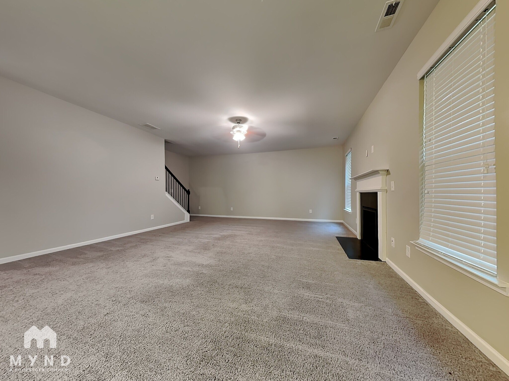 Building Photo - 2455 Quincy Loop