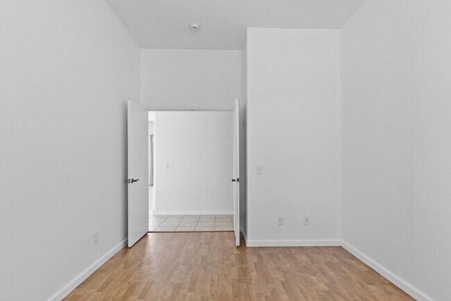 Building Photo - 13897 Mountain Top Dr