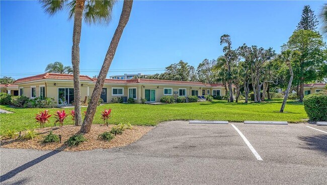Building Photo - 4760 Gulf of Mexico Dr