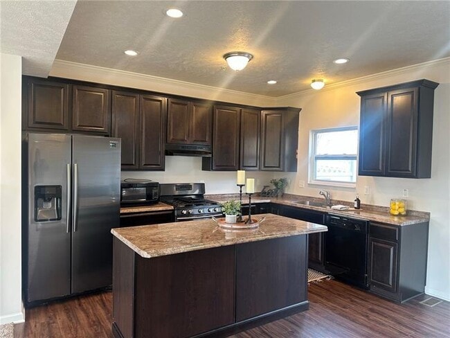 Building Photo - 248 Grace Manor Dr