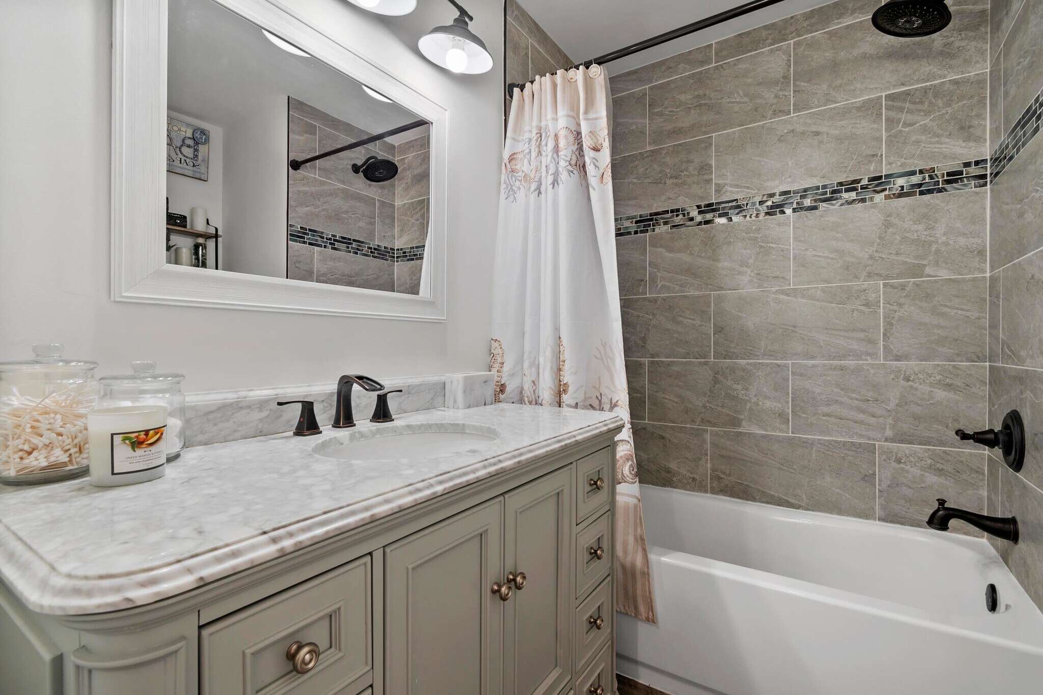 Building Photo - 7826 Sienna Springs Dr