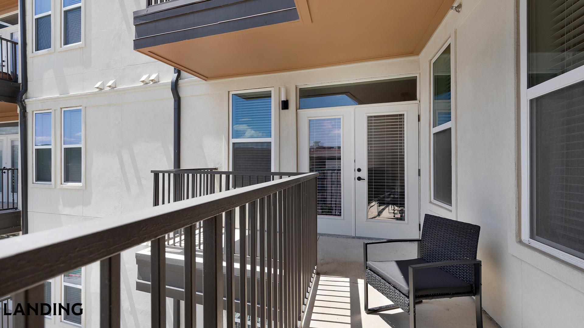 Building Photo - 18111 La Cantera Terrace