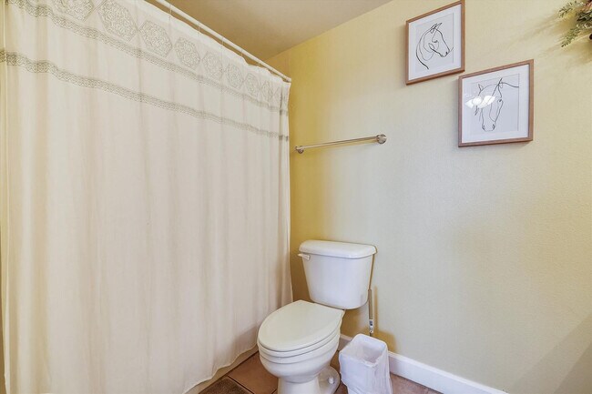 Building Photo - 104 Gulfside Ct