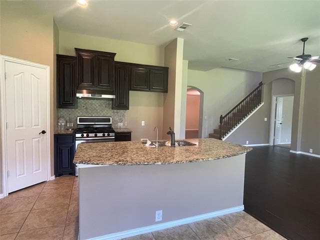 Building Photo - 9717 Delmonico Dr