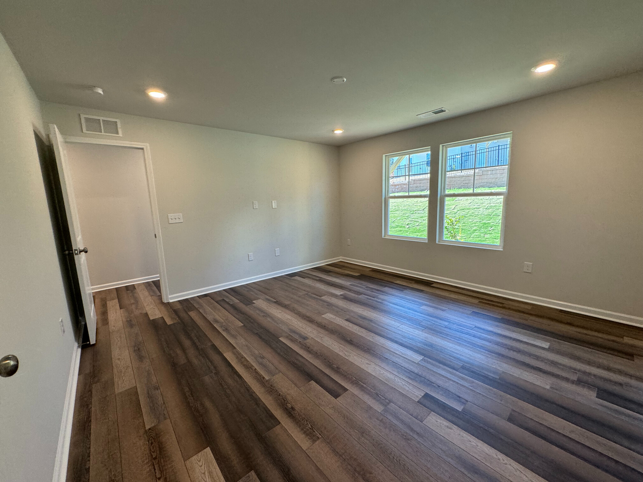 Building Photo - Room in Townhome on Castle Loch Ln