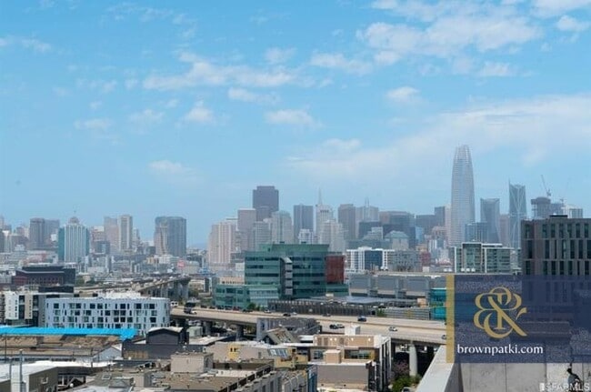 Building Photo - 335 Pennsylvania Ave