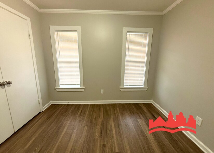 Building Photo - 658 Creekstone Cir