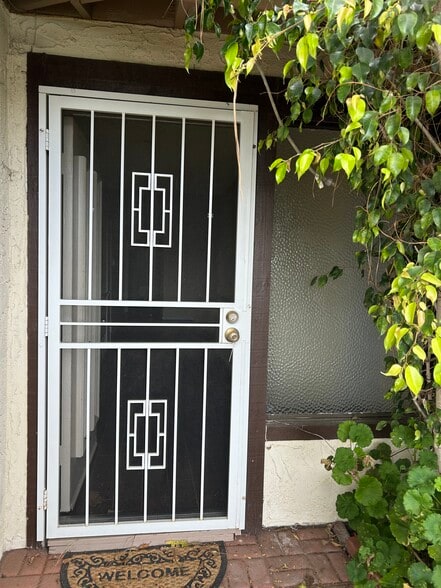 Building Photo - 876 Palmer Ave