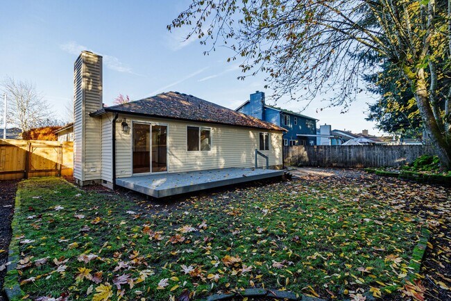 Building Photo - Newly Updated With New Carpet, Paint and Bath - Single Level 3 Bedroom 2 Bath with Fenced Backyard