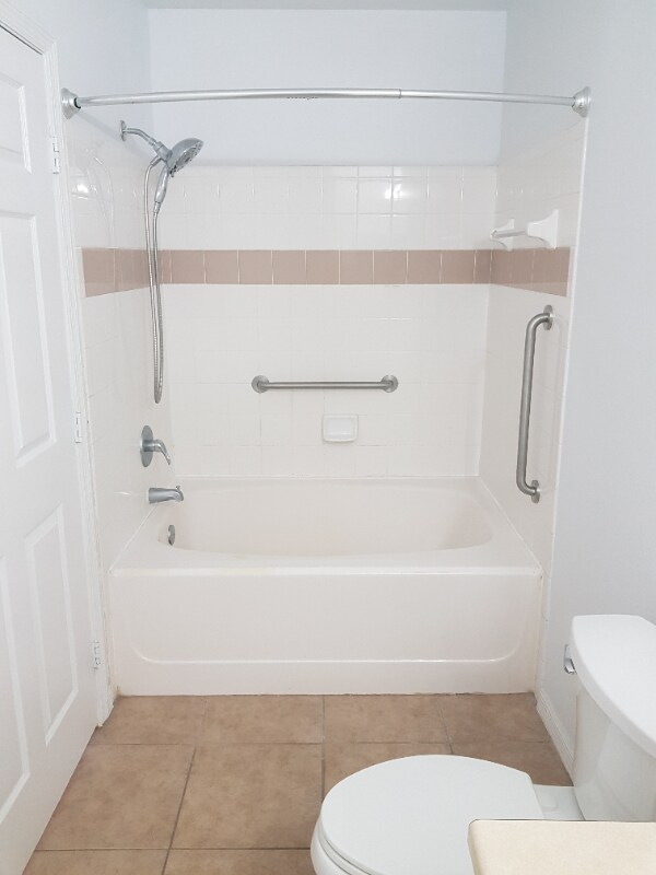 Building Photo - 1040 Villagio Cir